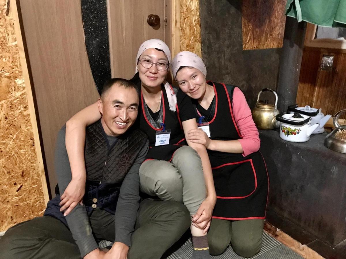 Ala-Kul Guesthouse In Altyn-Arashan Karakol Eksteriør bilde