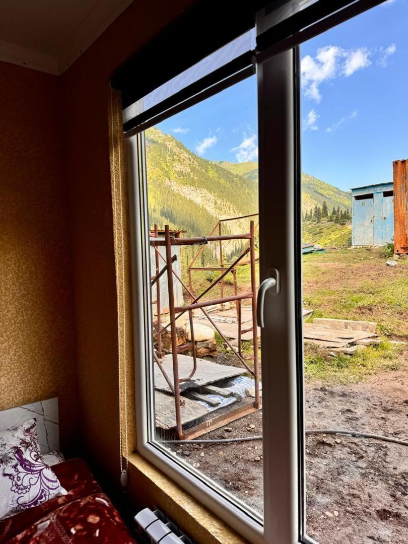 Ala-Kul Guesthouse In Altyn-Arashan Karakol Eksteriør bilde