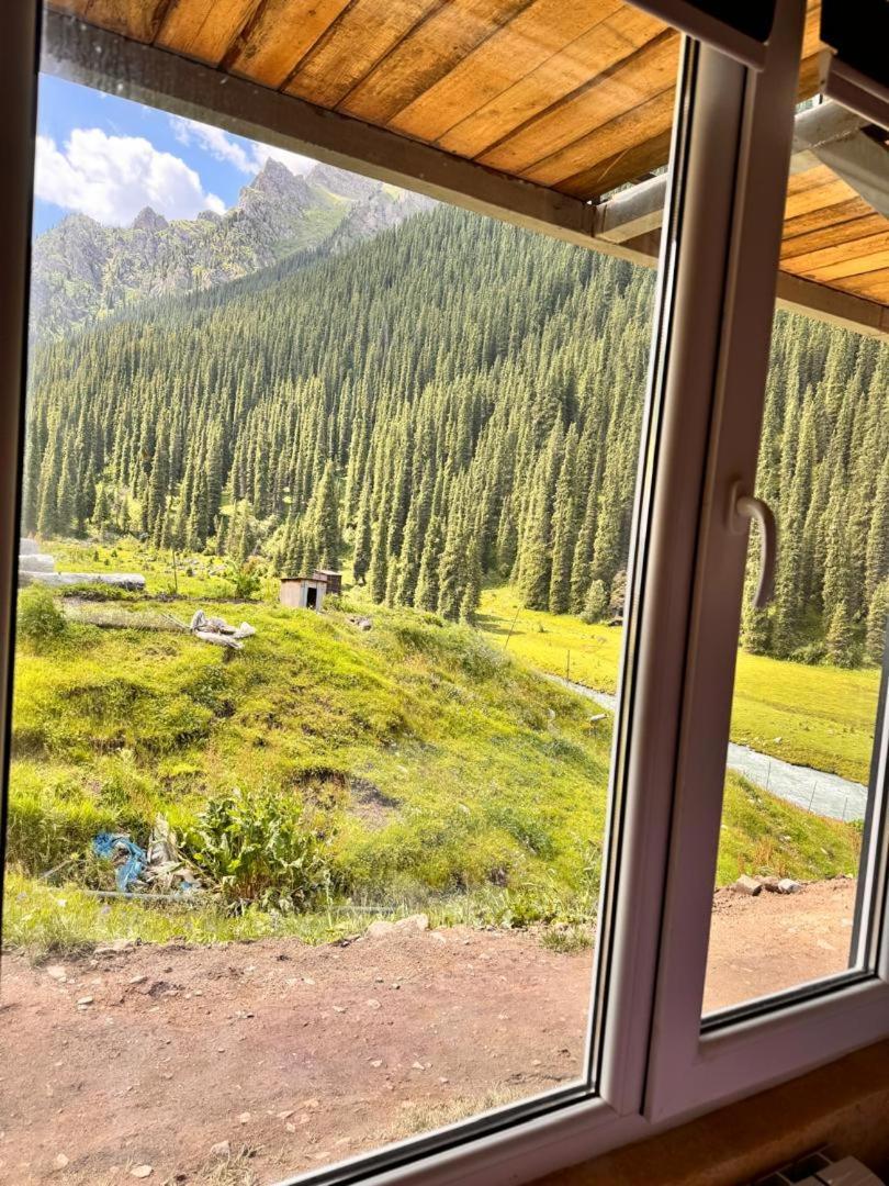 Ala-Kul Guesthouse In Altyn-Arashan Karakol Eksteriør bilde