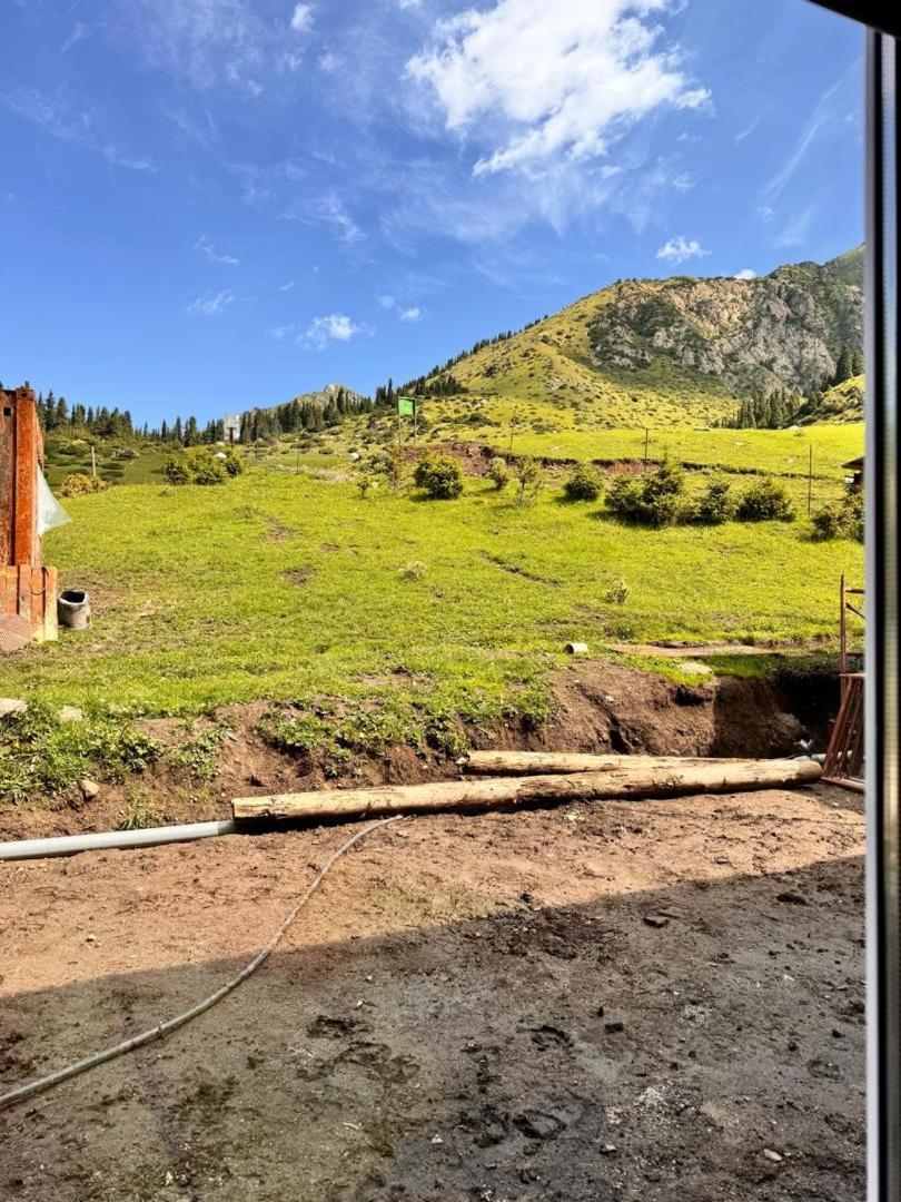 Ala-Kul Guesthouse In Altyn-Arashan Karakol Eksteriør bilde