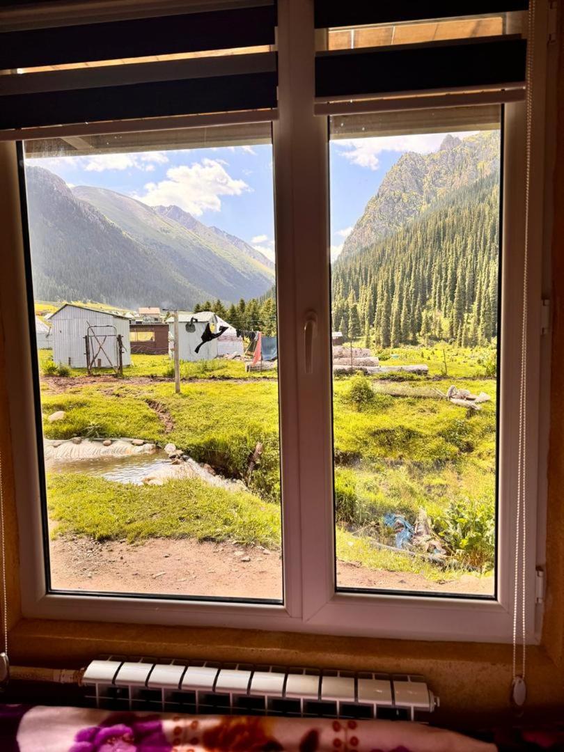 Ala-Kul Guesthouse In Altyn-Arashan Karakol Eksteriør bilde